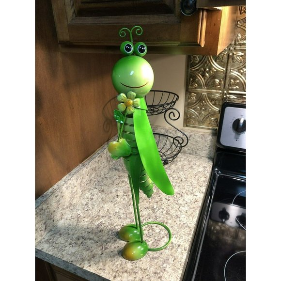 Yard Metal Sculpture Tall Green Grasshopper WHIMSICAL Garden Statue Outdoor - Picture 7 of 8